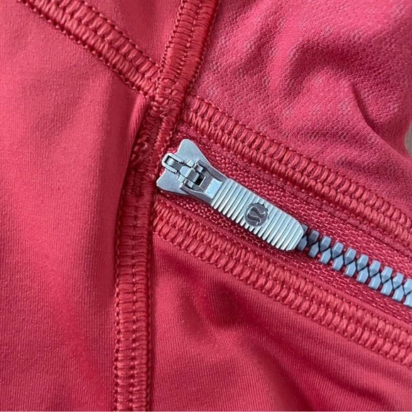 Lululemon Front Of The Pack 1/2 Zip Aries Red Luxtreme Run Long Sleeve Sz 10 - Picture 8 of 13